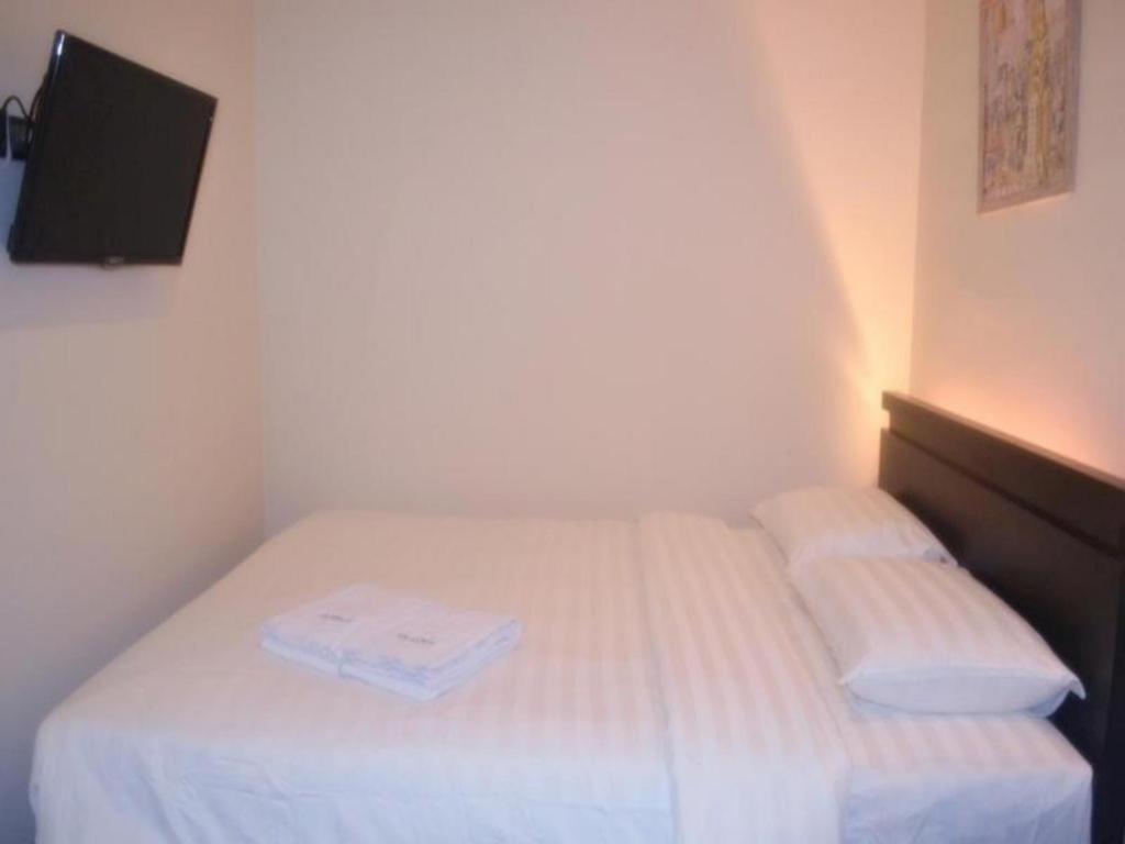 Guardian Family Hotel Sorong Extérieur photo