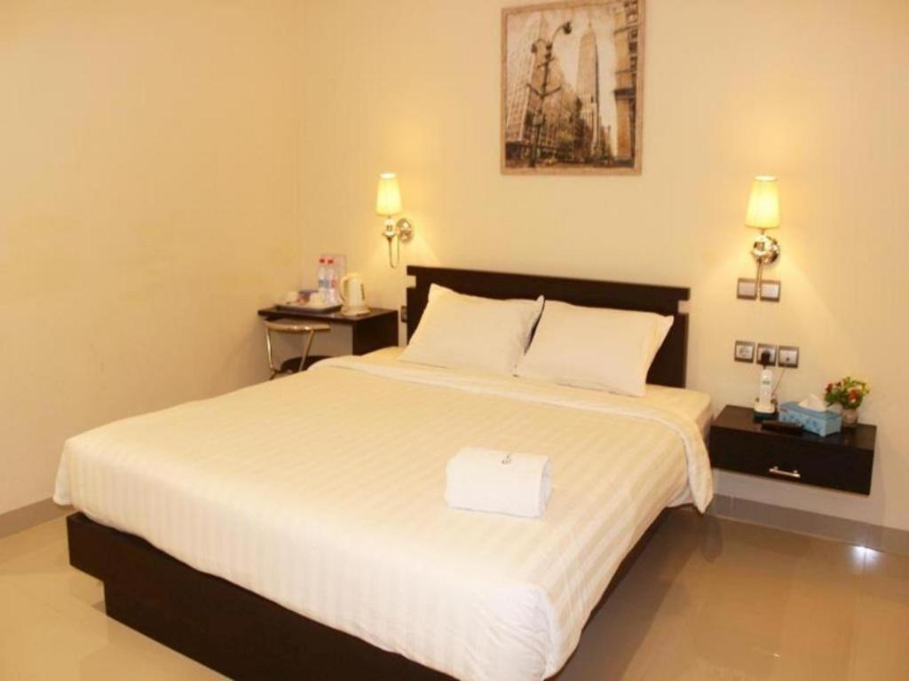 Guardian Family Hotel Sorong Extérieur photo