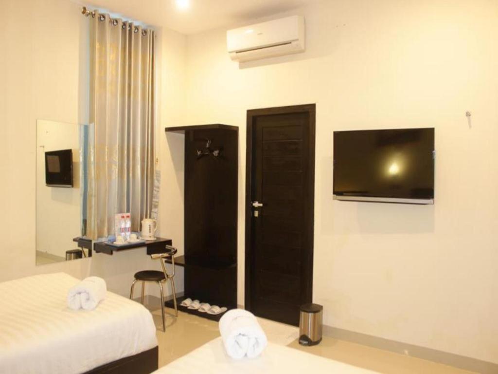 Guardian Family Hotel Sorong Extérieur photo